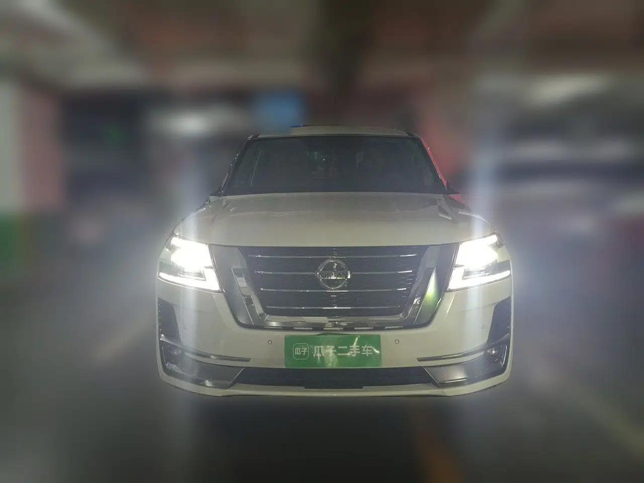 Nissan Patrol 2019 Model, 4.0L, Middle East Specification, 7-Seater — миниатюра 2