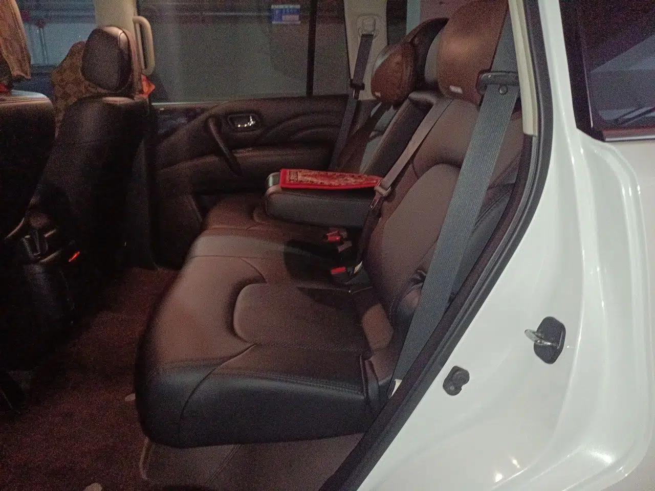 Nissan Patrol 2019 Model, 4.0L, Middle East Specification, 7-Seater — миниатюра 17