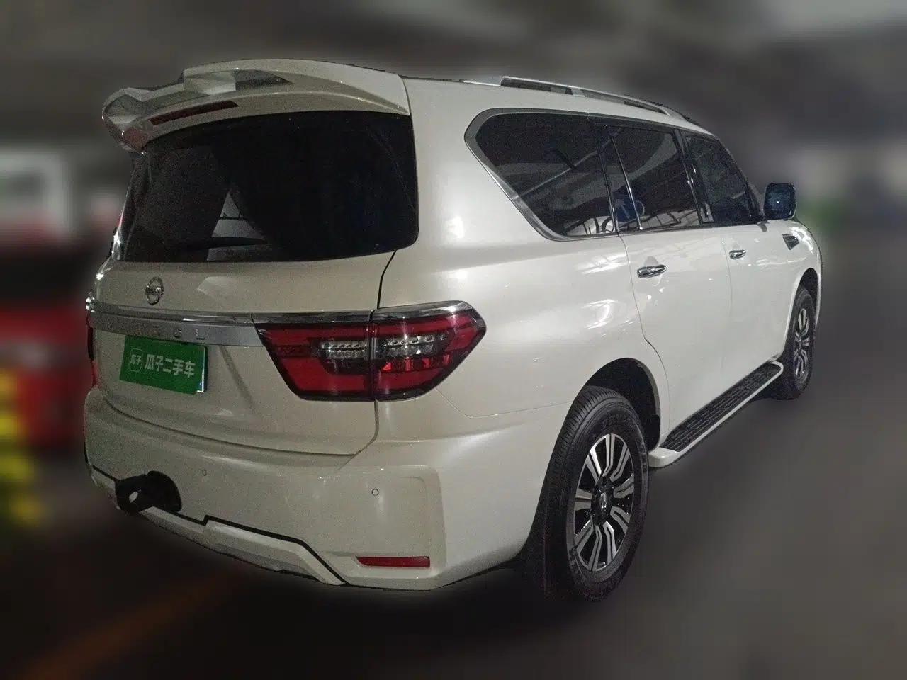 Nissan Patrol 2019 Model, 4.0L, Middle East Specification, 7-Seater — миниатюра 6