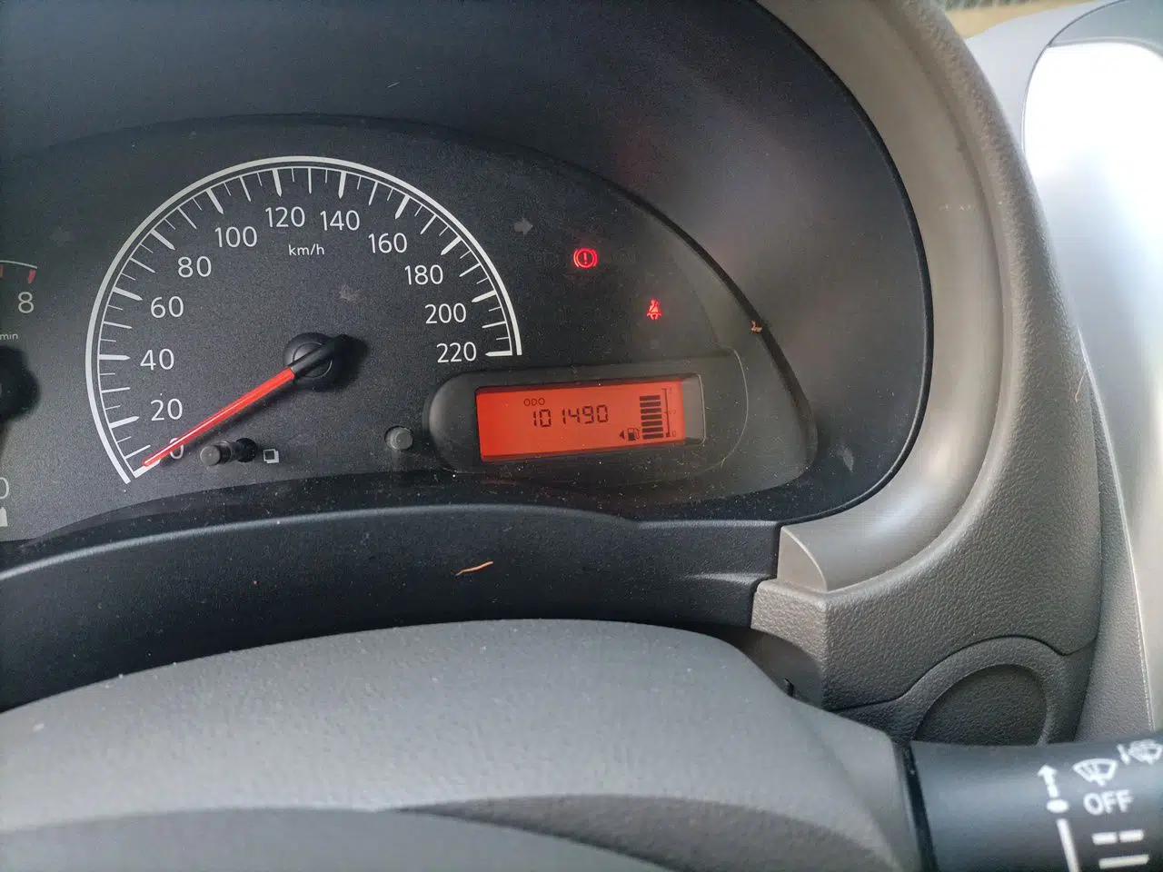 Nissan Sunny 2014 1.5XE Manual Elite Edition — миниатюра 12