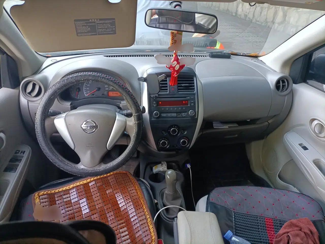 Nissan Sunny 2014 1.5XE Manual Elite Edition — миниатюра 9