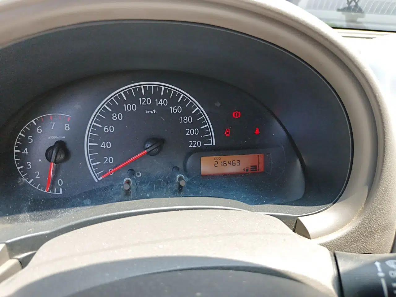 Nissan Sunny 2015 1.5XE Manual Comfort Edition — миниатюра 12