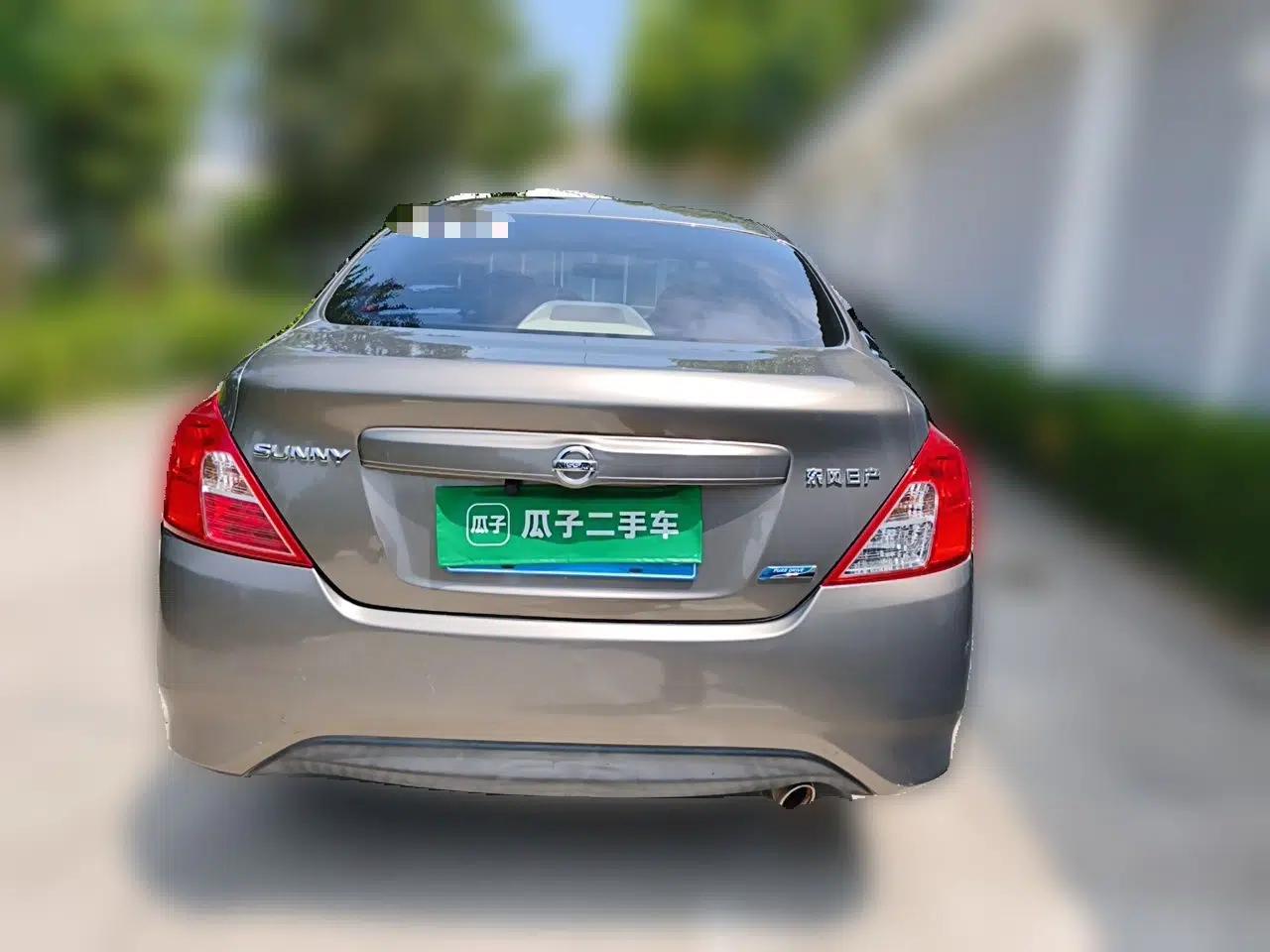 Nissan Sunny 2015 1.5XE Manual Comfort Edition — миниатюра 5
