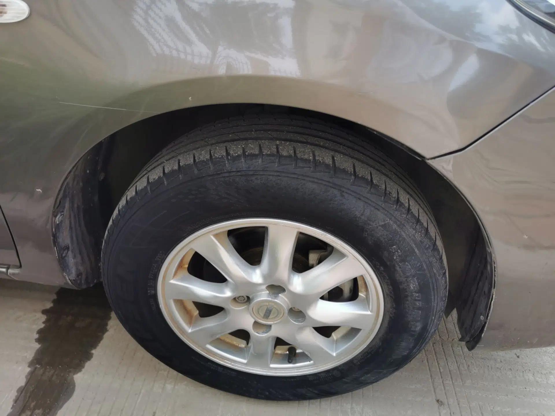 Nissan Sunny 2015 1.5XE Manual Comfort Edition — миниатюра 8