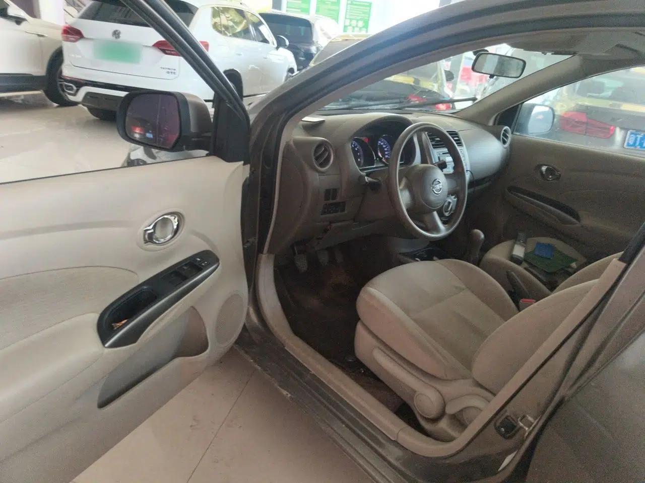 Nissan Sunny 2011 1.5XL Manual Deluxe Edition — миниатюра 16