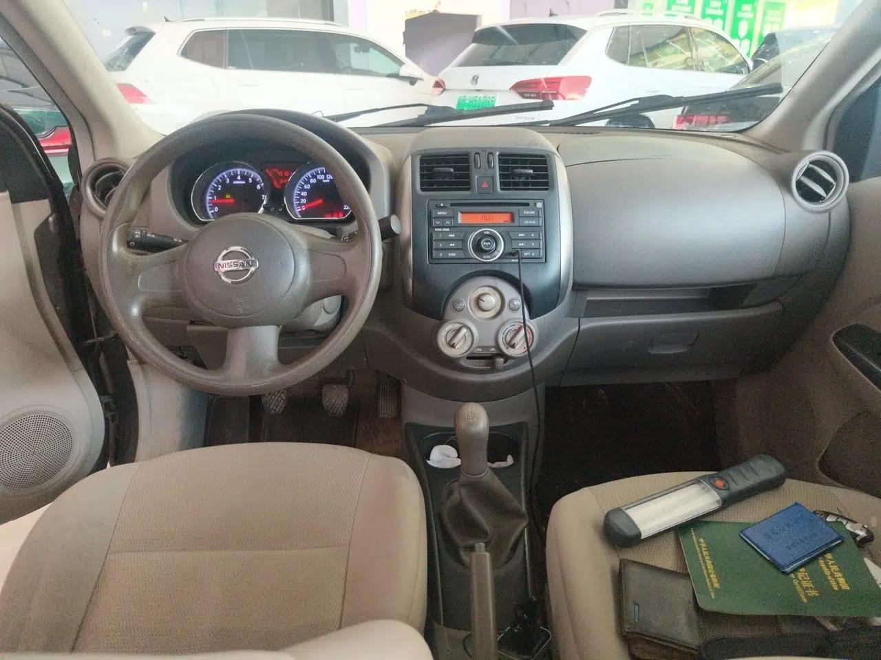 Nissan Sunny 2011 1.5XL Manual Deluxe Edition — миниатюра 9