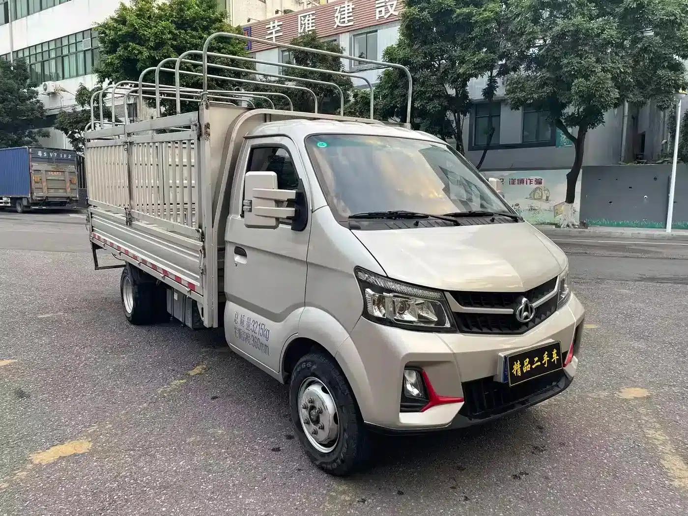 Crossover King X5 2021 1.6L Gasoline Comfort Edition Single Row Dual Rear Wheels Side Panels 3600mm Cargo Box DAM16KR — миниатюра 3