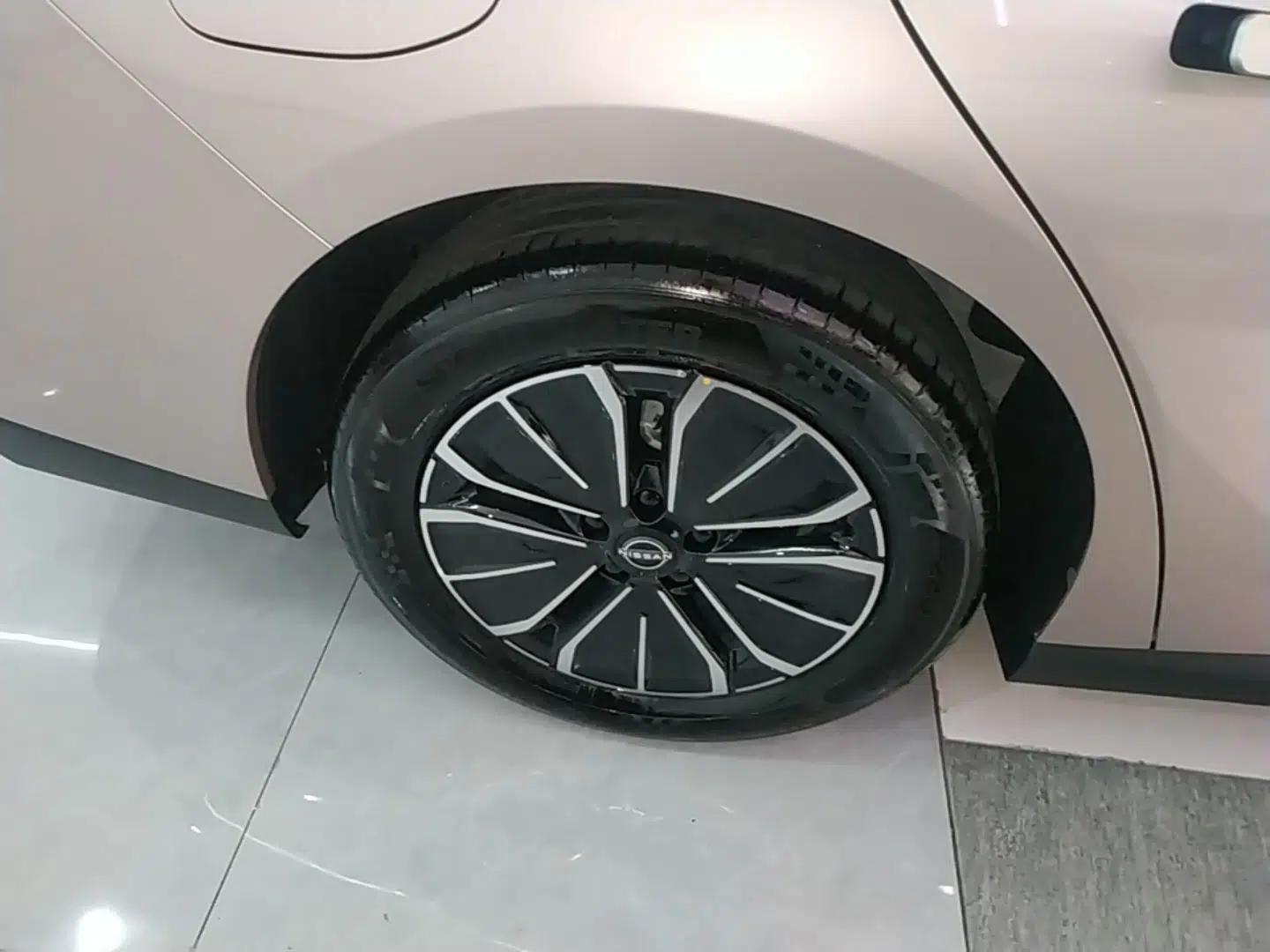 Nissan N6 2026 Model 180 Max — миниатюра 11