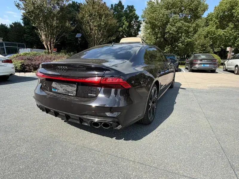 Audi A7L 2024 45 TFSI quattro S-line Shadow Warrior Edition — миниатюра 6