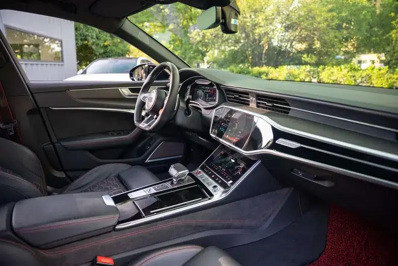 2021 Audi RS 6 RS 6 4.0T Avant — миниатюра 11