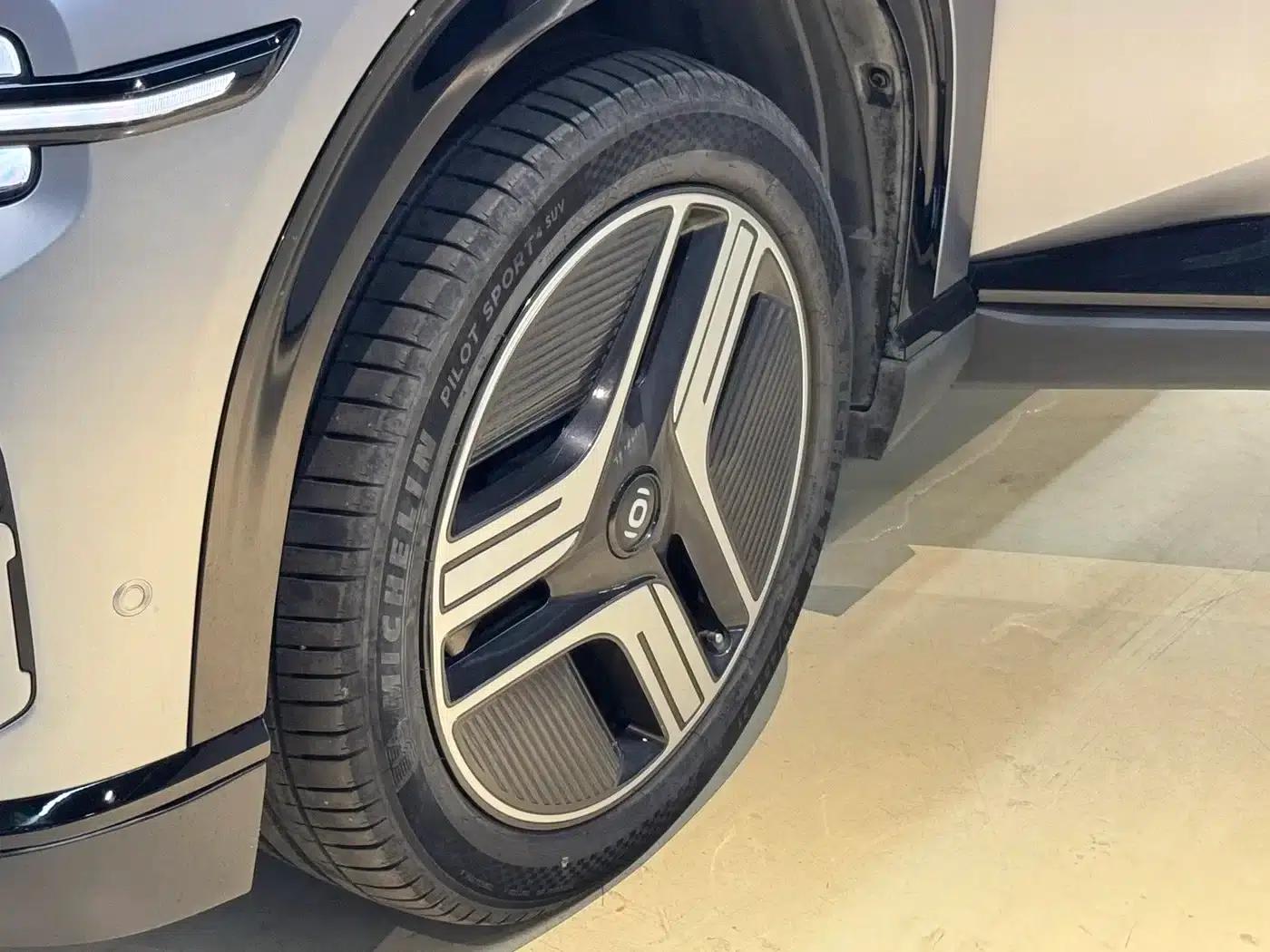 Changan Qiyuan E07 2025 Pure Electric Four-Wheel Drive 90kWh Grand Edition — миниатюра 31