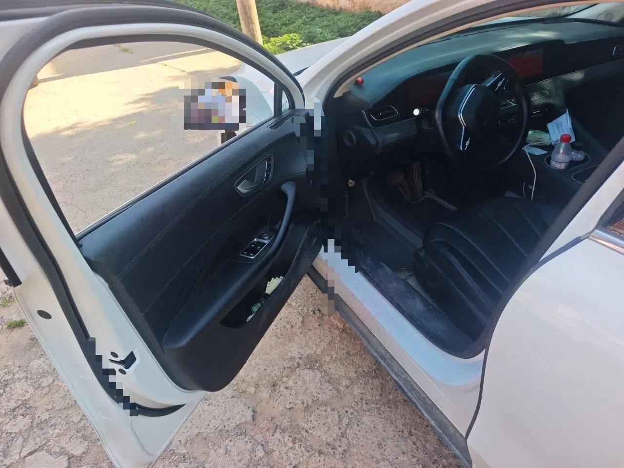 Roewe D7 2023 DMH 125km Superior Edition — миниатюра 16
