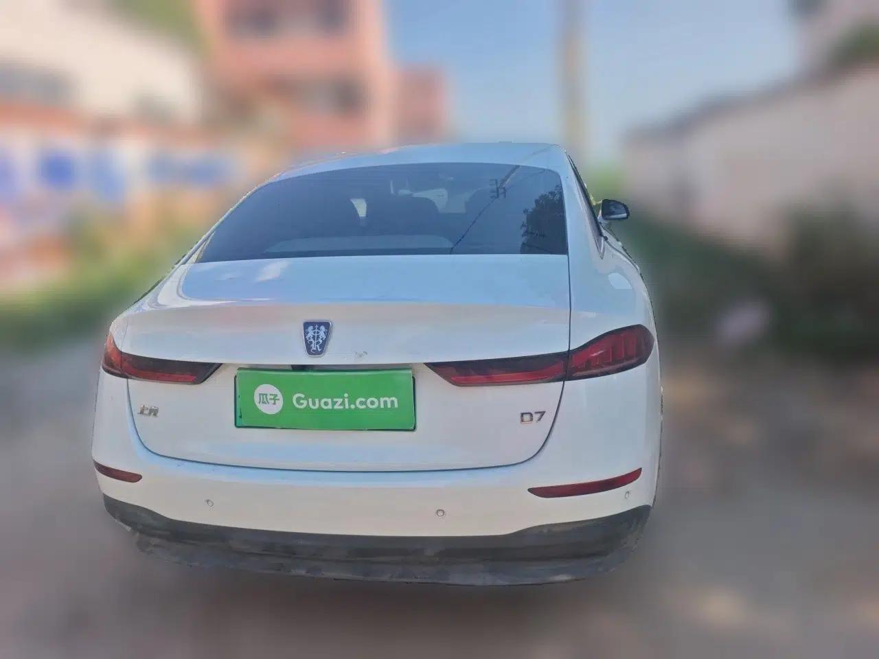 Roewe D7 2023 DMH 125km Superior Edition — миниатюра 5