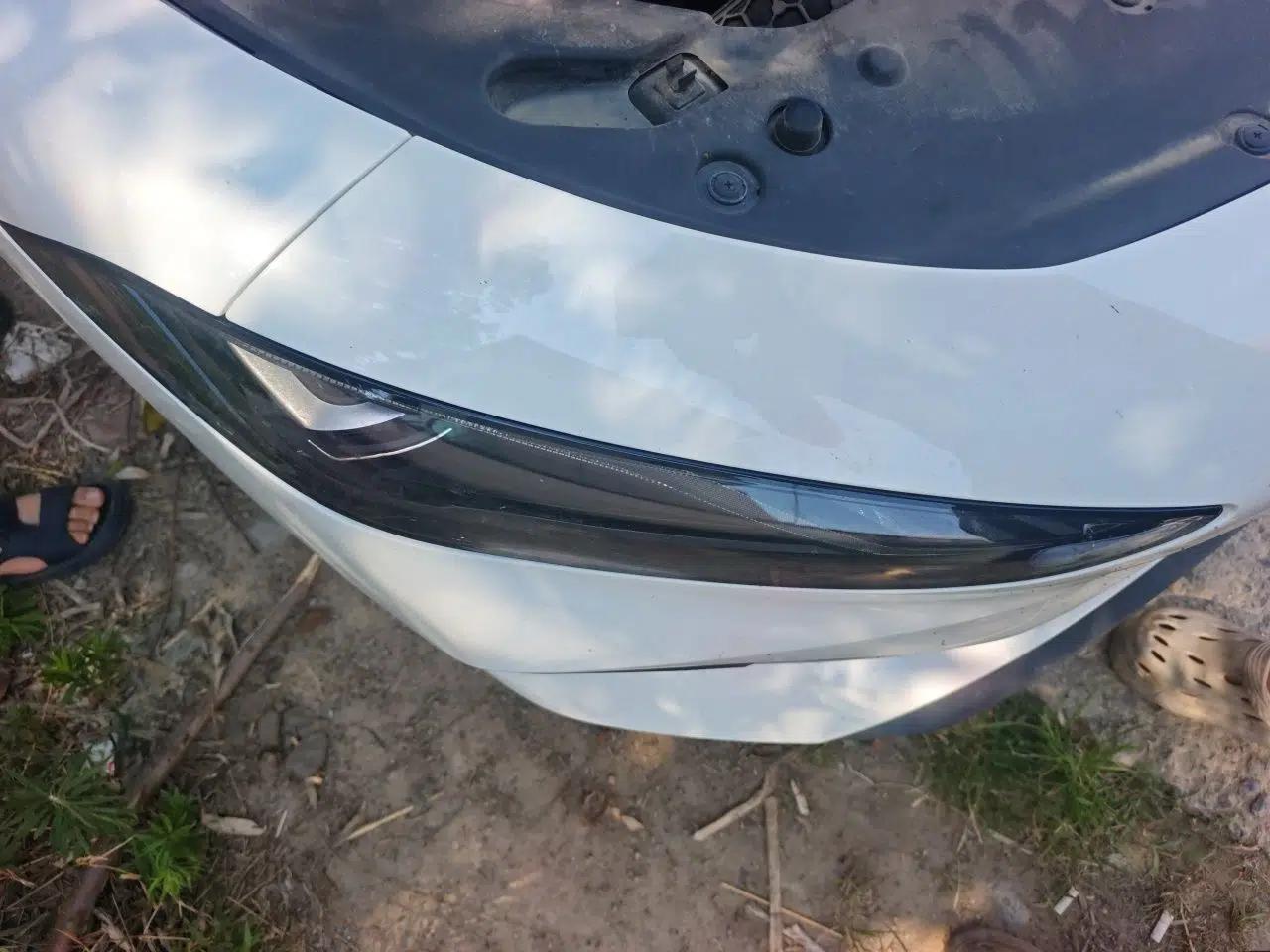 Roewe D7 2023 DMH 125km Superior Edition — миниатюра 7