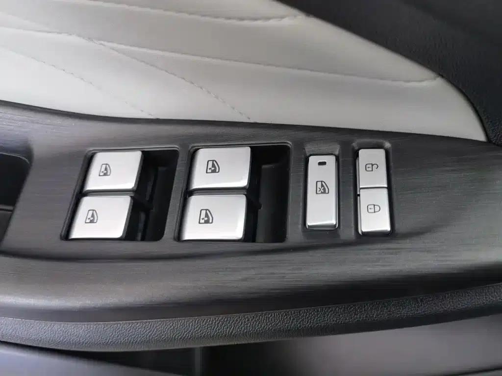 Changan Qiyuan Q05 Classic 2025 Model - Truly Delicious Edition 125 Superior Version — миниатюра 9
