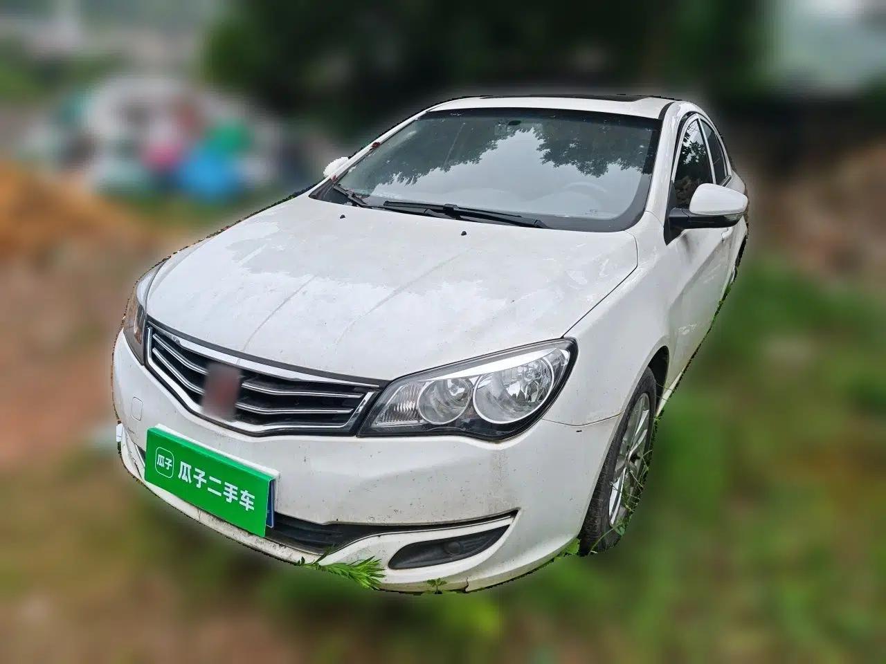 Roewe 350 2015 1.5L Automatic Luxury Sunroof Edition — миниатюра 1