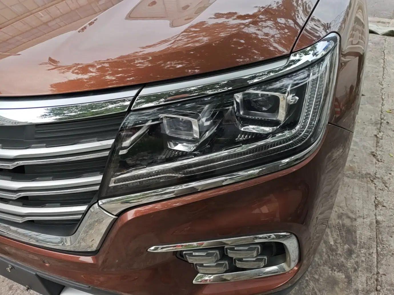 Roewe RX8 2018 30T Smart Connectivity Two-Wheel Drive Supreme Edition — миниатюра 8