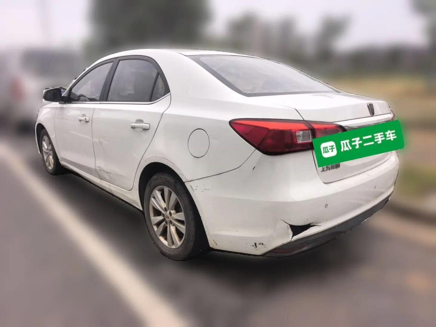 Roewe 360 2015 1.5L Manual Luxury Edition — миниатюра 4