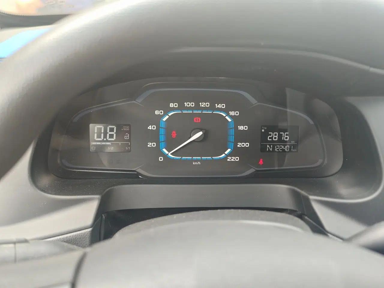 Roewe 360 2015 1.5L Automatic Luxury Edition — миниатюра 11