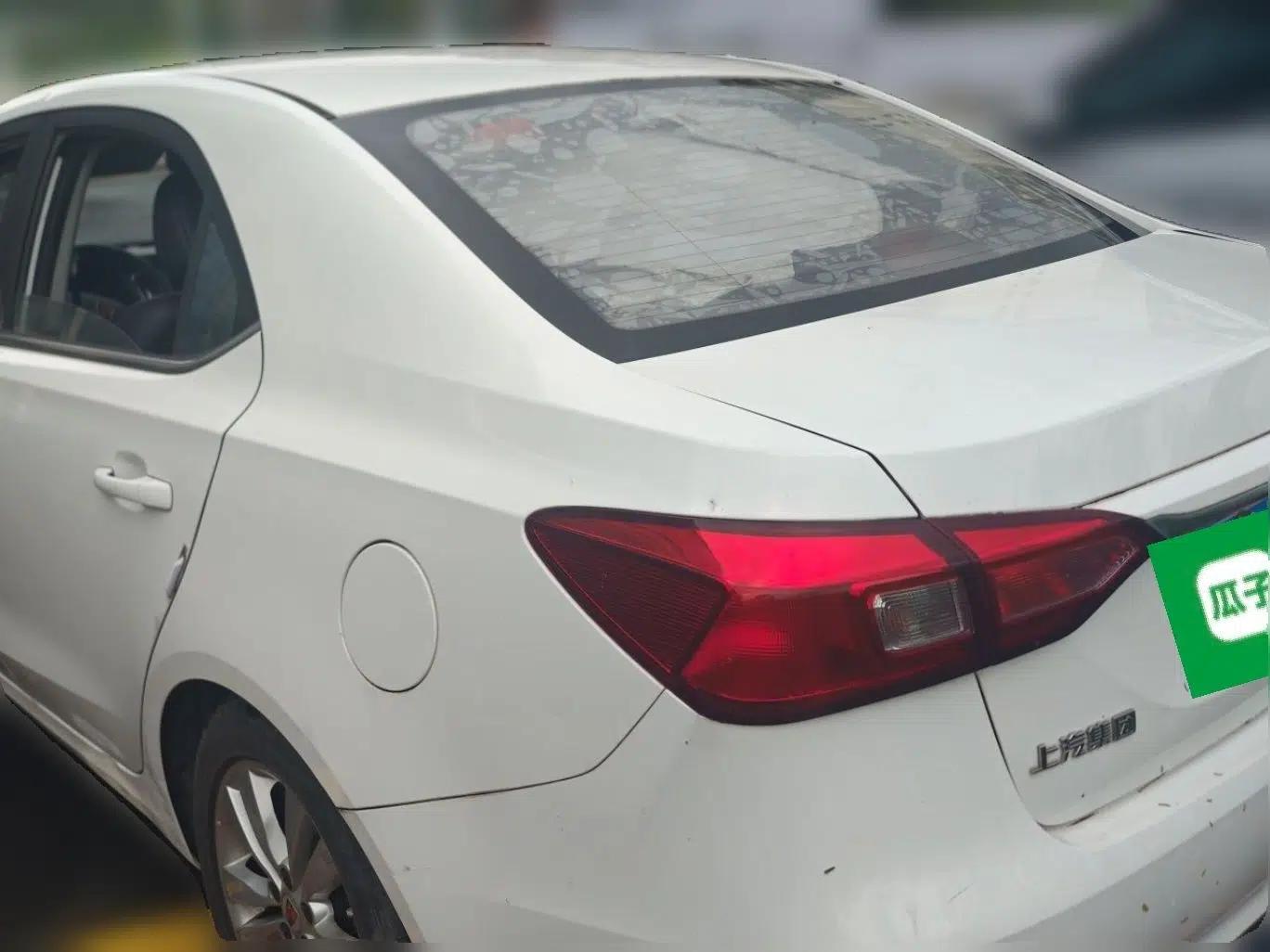 Roewe 360 2015 1.5L Automatic Luxury Edition — миниатюра 4