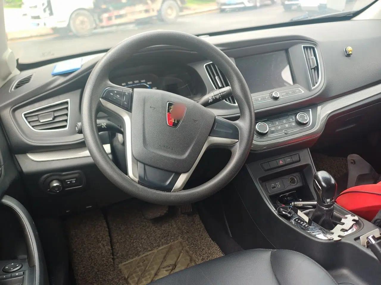 Roewe 360 2015 1.5L Automatic Luxury Edition — миниатюра 10