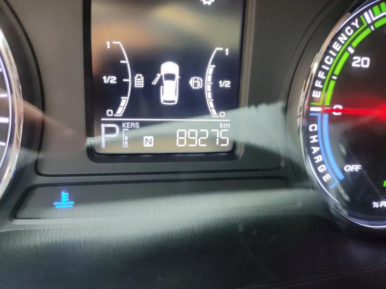 Roewe RX5 New Energy 2018 eRX5 50T Hybrid Luxury Edition — миниатюра 12