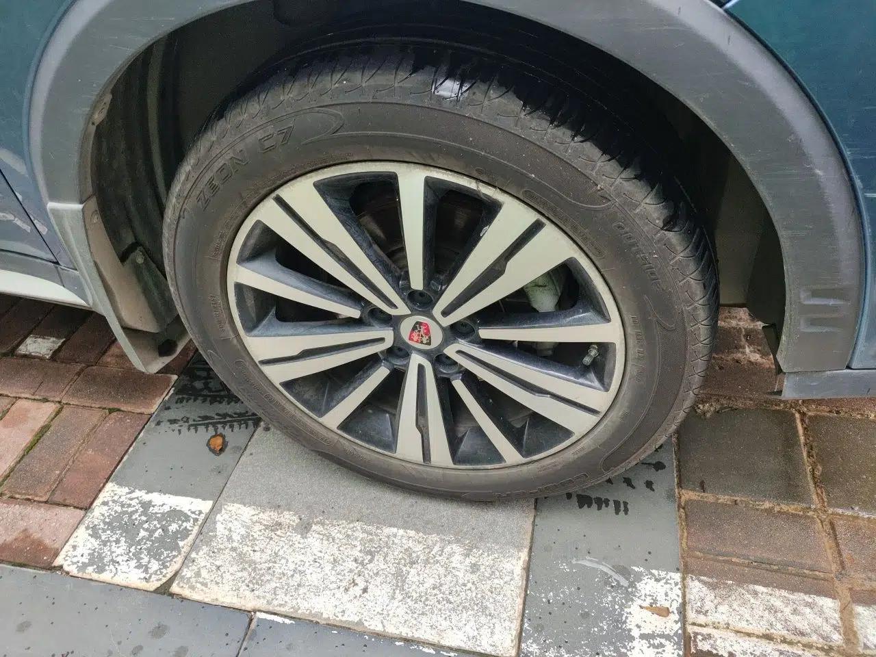 Roewe RX5 New Energy 2018 eRX5 50T Hybrid Luxury Edition — миниатюра 8
