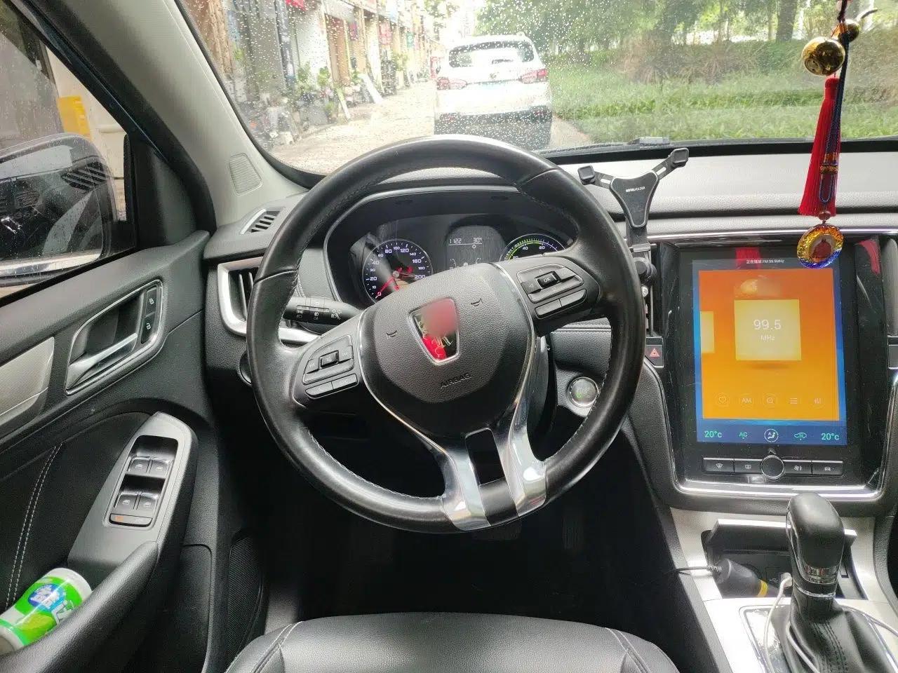 Roewe RX5 New Energy 2018 eRX5 50T Hybrid Luxury Edition — миниатюра 10