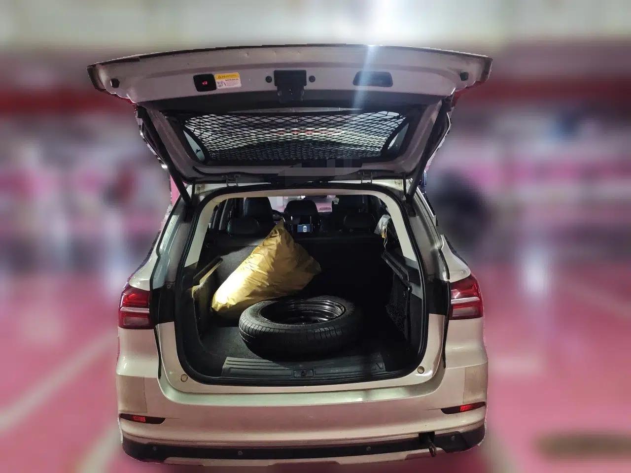 Roewe RX5 New Energy 2017 eRX5 50T Hybrid Connected Prestige Flagship Edition — миниатюра 19