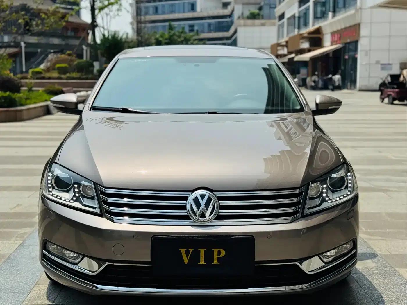 2015 Volkswagen Passat 2.0TSI Luxury — миниатюра 2