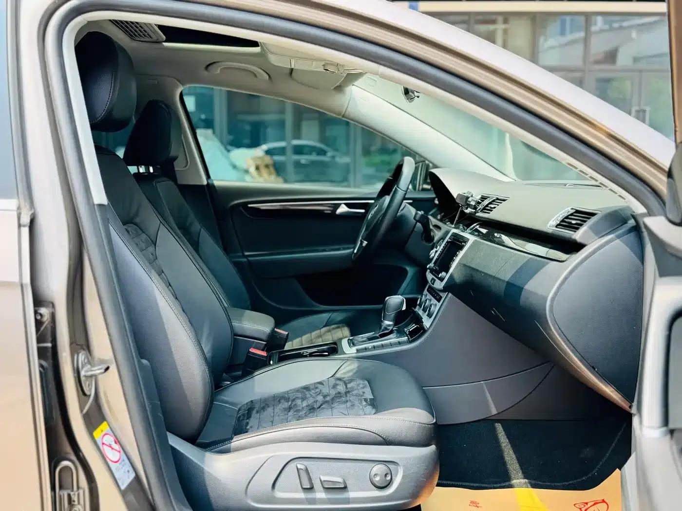 2015 Volkswagen Passat 2.0TSI Luxury — миниатюра 13