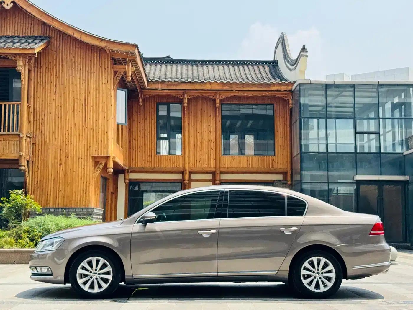 2015 Volkswagen Passat 2.0TSI Luxury — миниатюра 4