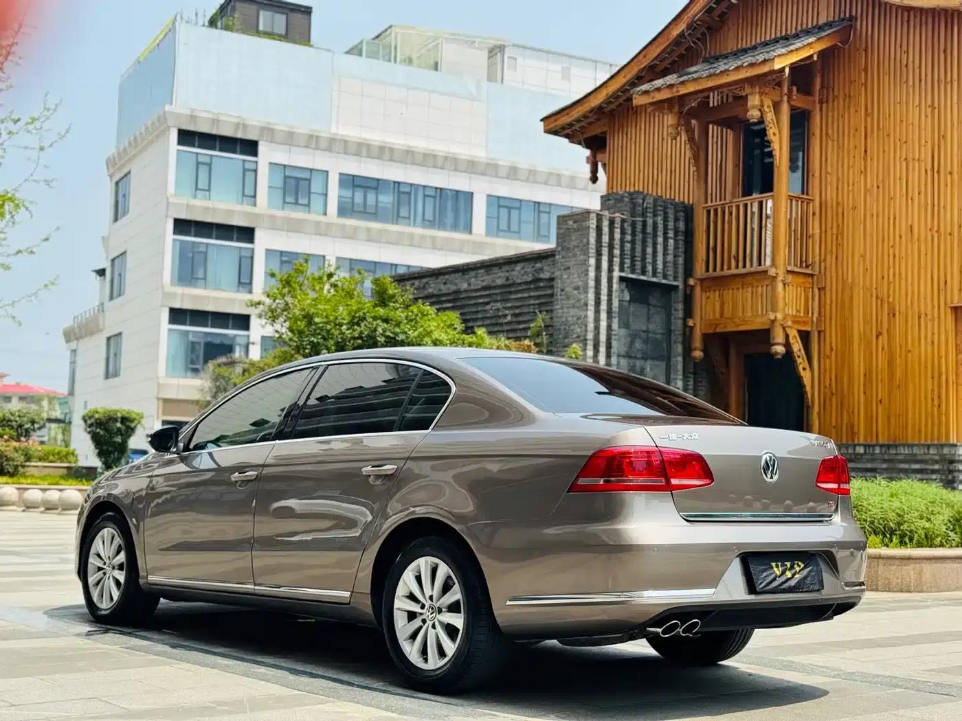 2015 Volkswagen Passat 2.0TSI Luxury — миниатюра 6