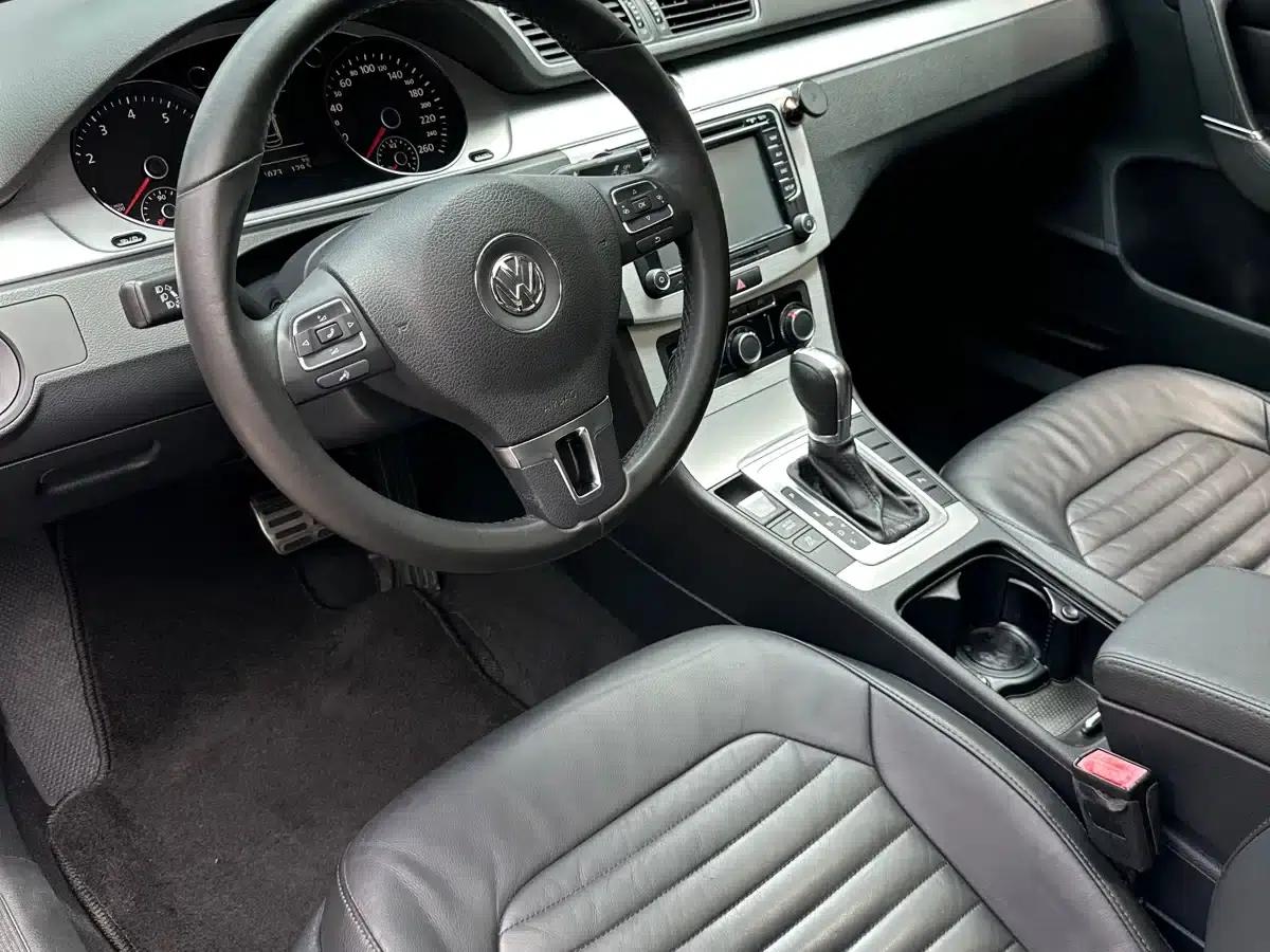 2013 Volkswagen Passat 1.8TSI Leading Edition — миниатюра 8