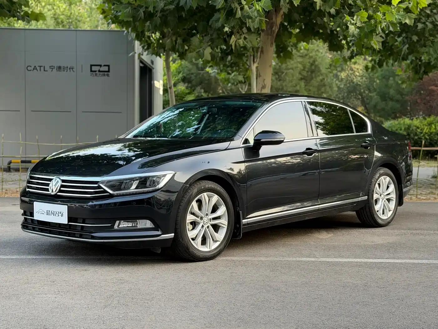 2019 Volkswagen Magotan 330TSI DSG Luxury Edition (China VI Emission Standard) — миниатюра 1