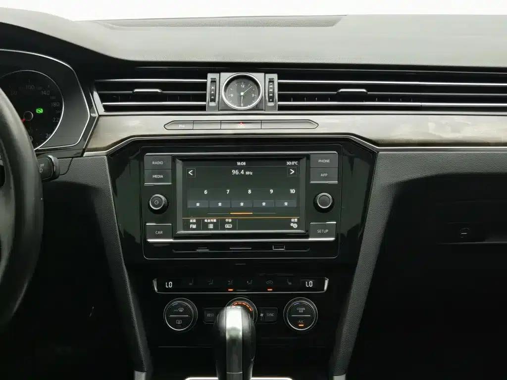 2018 Volkswagen Magotan 330TSI DSG Luxury — миниатюра 12