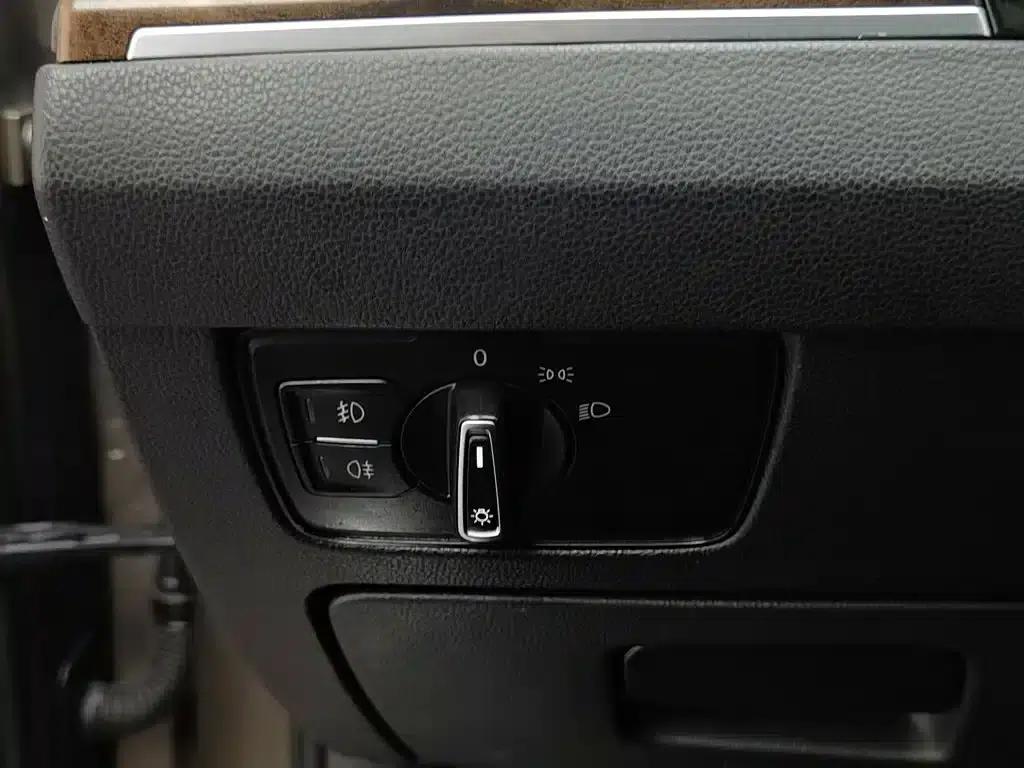 2018 Volkswagen Magotan 330TSI DSG Luxury — миниатюра 21