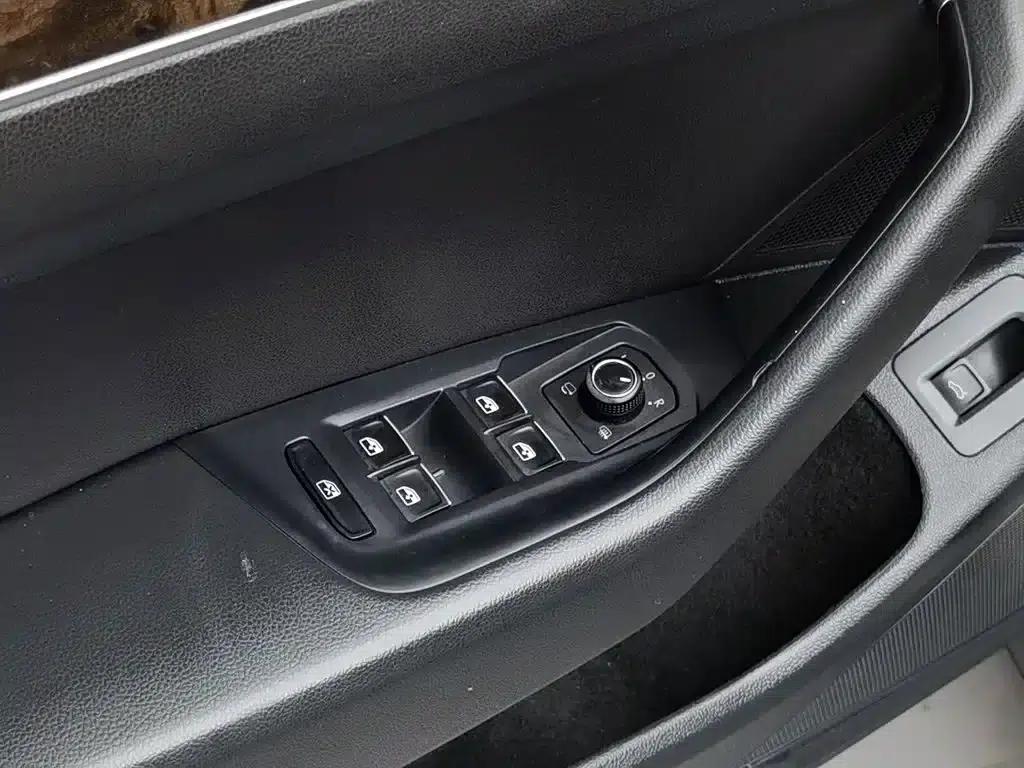 2018 Volkswagen Magotan 330TSI DSG Luxury — миниатюра 9