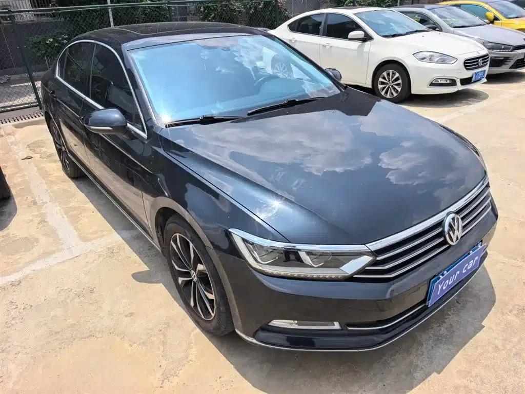 2017 Volkswagen Passat 330TSI DSG Luxury — миниатюра 3