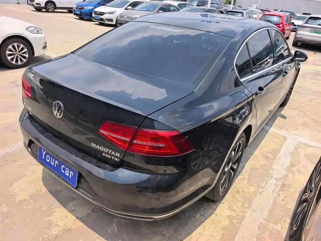 2017 Volkswagen Passat 330TSI DSG Luxury — миниатюра 6