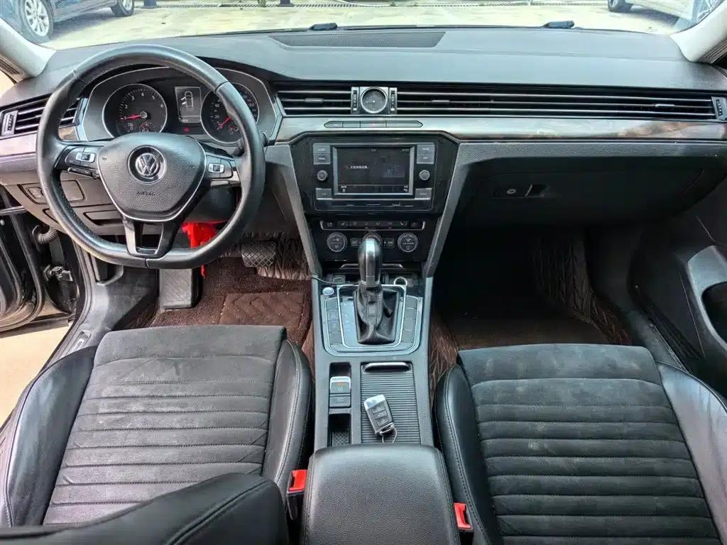 2017 Volkswagen Passat 330TSI DSG Luxury — миниатюра 10