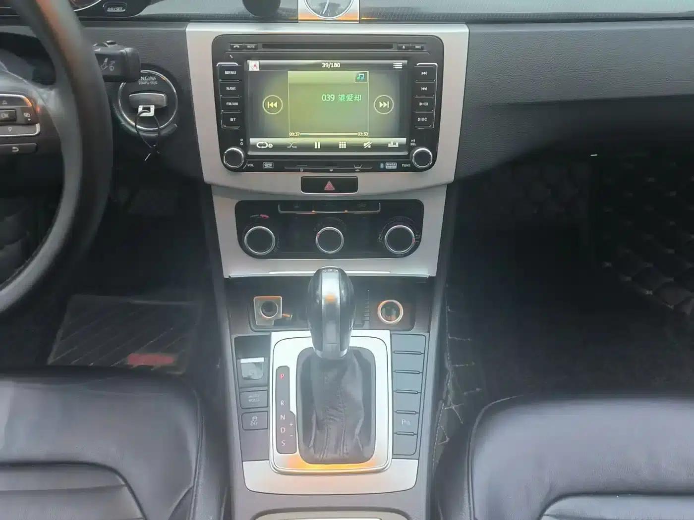 2012 Volkswagen Magotan Facelift 1.8TSI Leading Edition — миниатюра 8