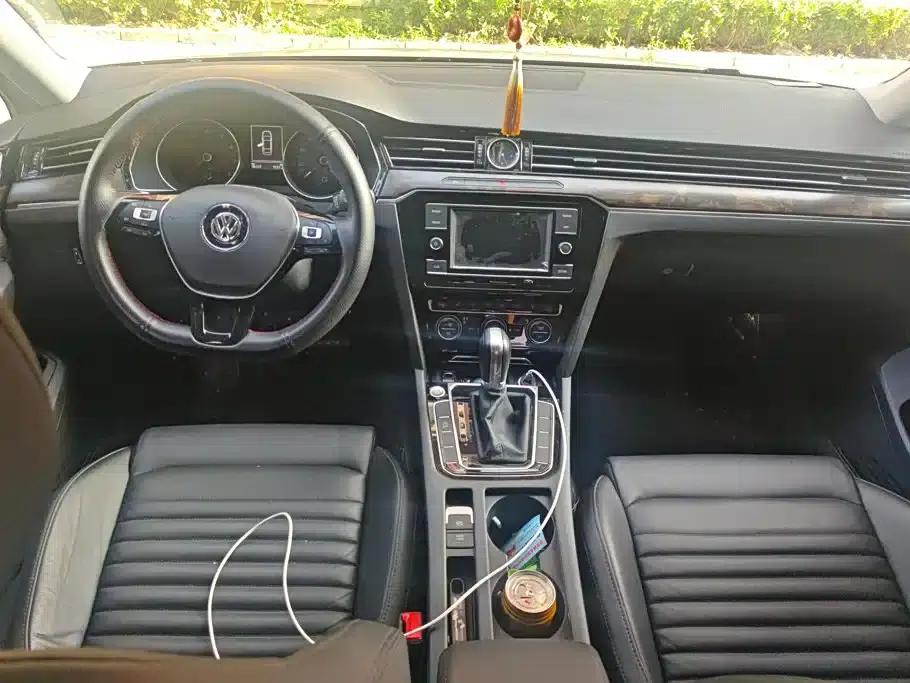 2018 Volkswagen Magotan 330TSI DSG Luxury — миниатюра 12