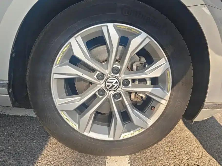 2018 Volkswagen Magotan 330TSI DSG Luxury — миниатюра 6