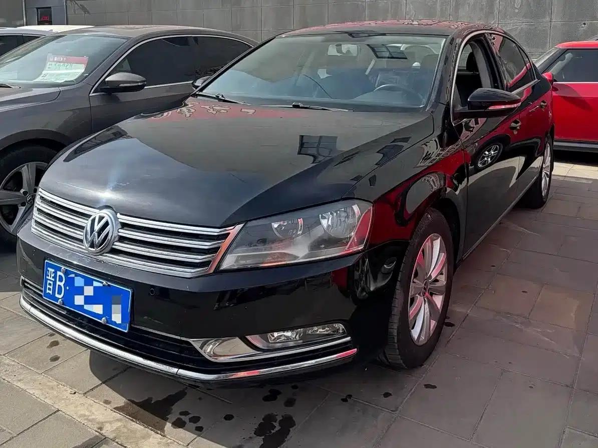 2013 Volkswagen Passat 1.8TSI Luxury — миниатюра 1
