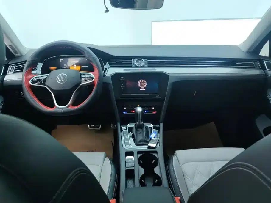 Volkswagen Magotan 2023 2 Millionth Unit Commemorative Edition 330TSI DSG Leading Model — миниатюра 12