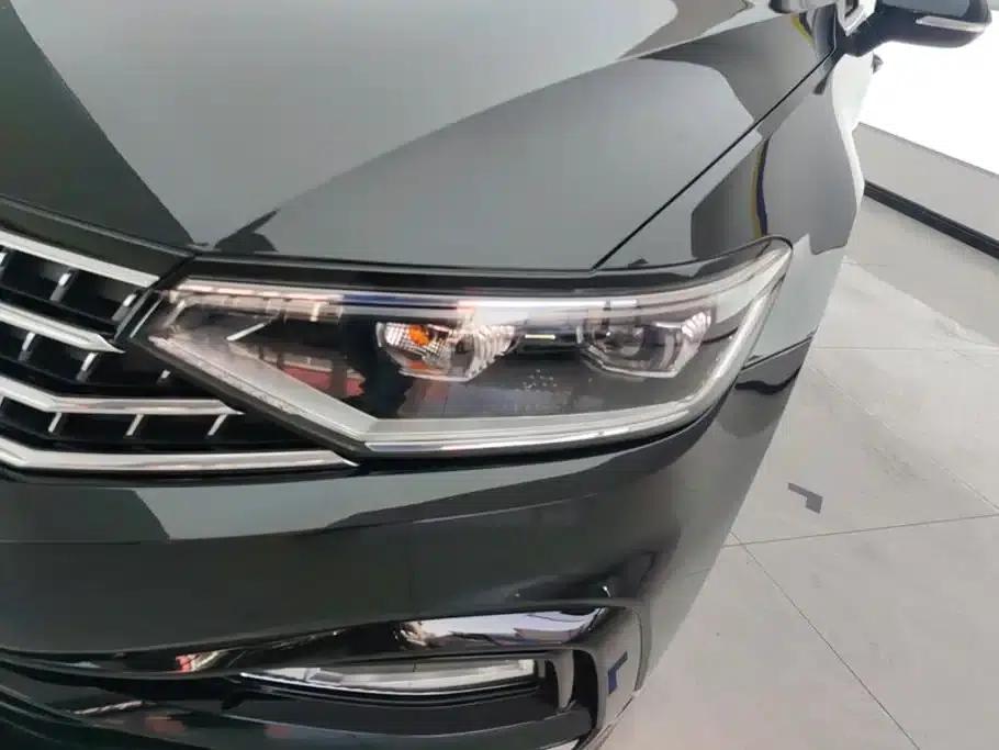 Volkswagen Magotan 2023 2 Millionth Unit Commemorative Edition 330TSI DSG Leading Model — миниатюра 5
