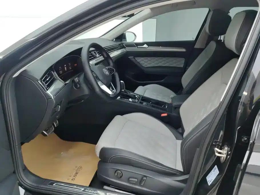 Magotan 2023 2 Millionth Unit Commemorative Edition 280TSI DSG Leading Model — миниатюра 9