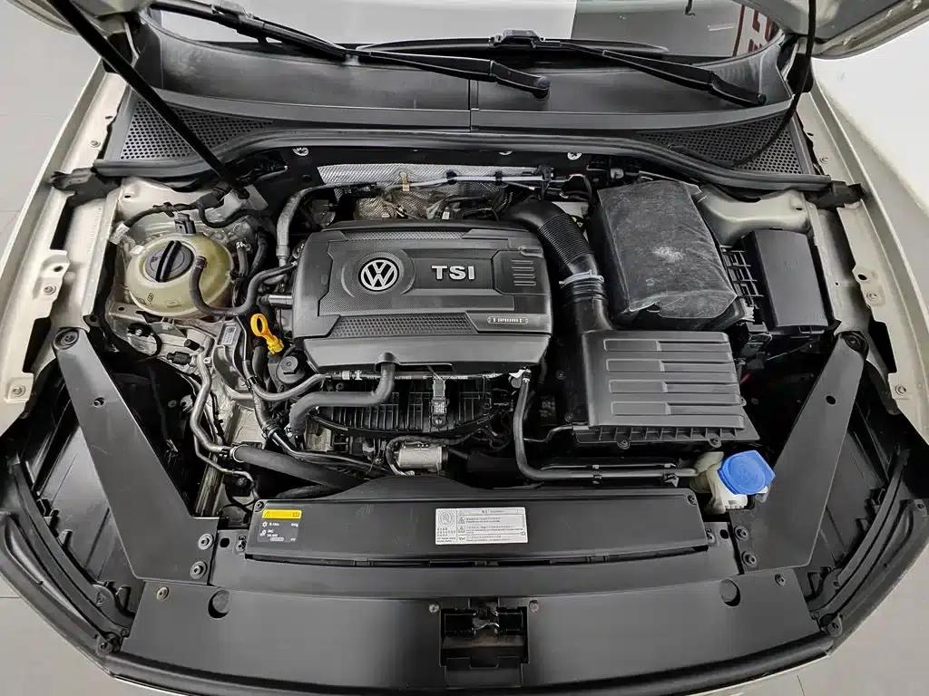 2018 Volkswagen Passat 330TSI DSG Leading Edition — миниатюра 6