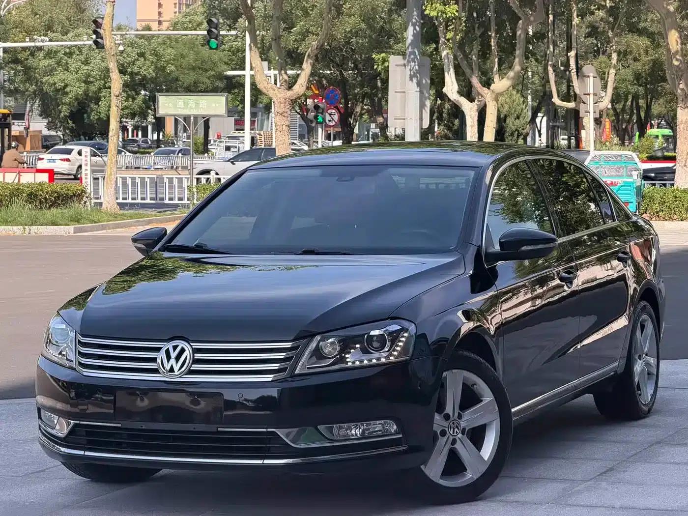 2012 Volkswagen Passat Facelift 2.0TSI Supreme Edition — миниатюра 1